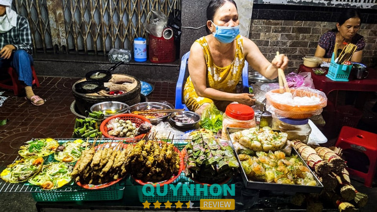 Con đường ẩm thực Phan Bội Châu Quy Nhơn