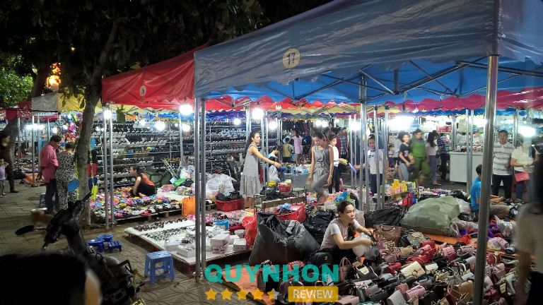 Chợ đêm Quy Nhơn