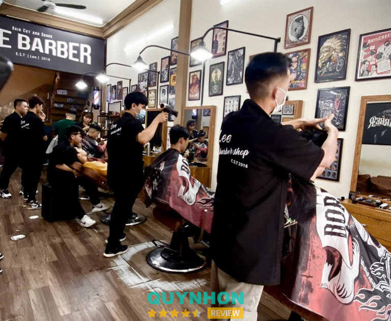 Lee Barber Shop