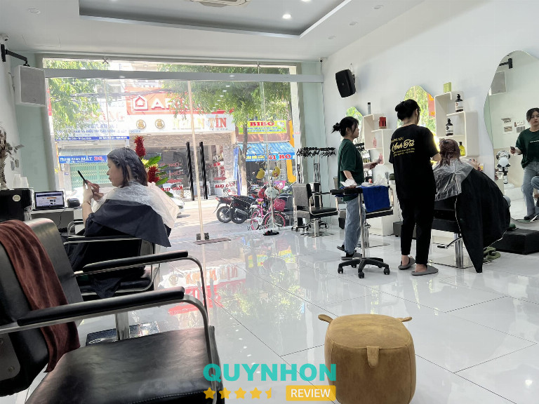 Beauty Salon Anh Tú 