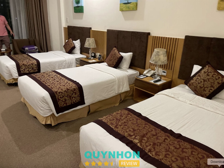 Phòng 3 giường Khách sạn mường thanh quy nhơn