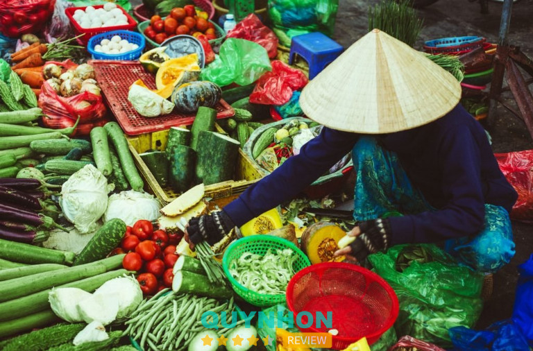 Khu rau củ và nông sản