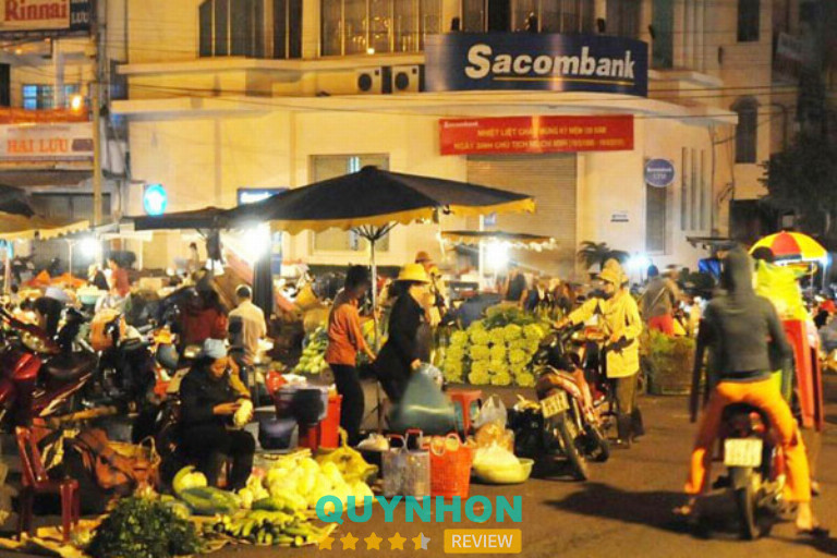 Chợ đêm Gia Lai nổi bật ẩm thực đường phố