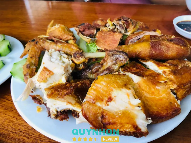 Khách hàng đánh giá cơm gà ngon