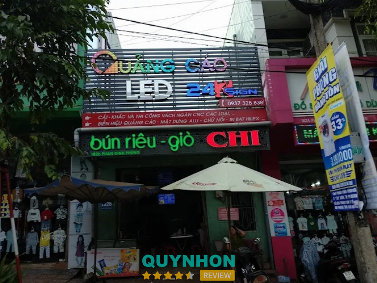 Bún riêu giò Chi