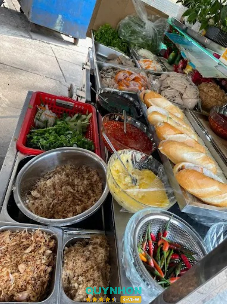 Bánh Mì Cô Thu