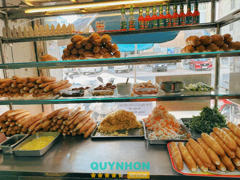 Bánh Mì Tứ Hải