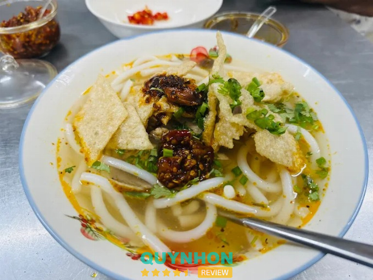Bánh Canh Cô Bảy – 78 Nguyễn Đường