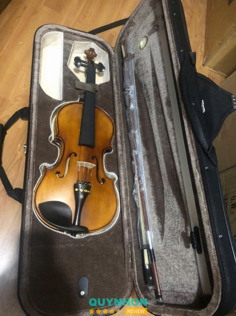 Nhạc Cụ Khánh Hưng – 61 Trần Hưng Đạo 