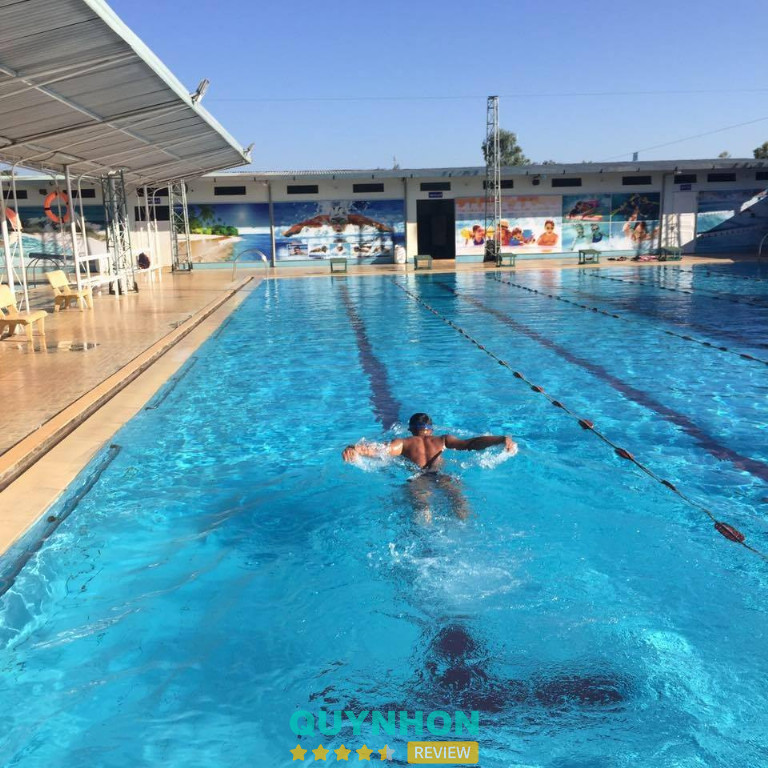 Hồ bơi ở Gia Lai