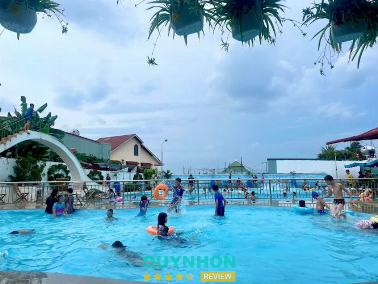 Hồ bơi Bang Bang