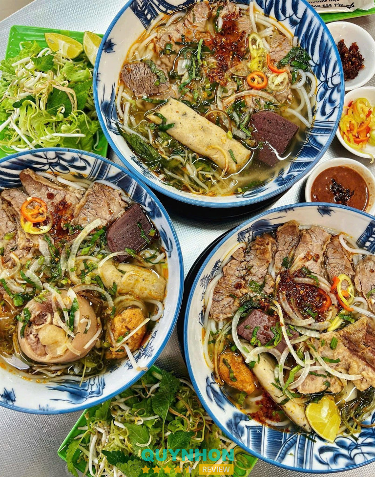Bún Bò Huế Vỹ Dạ - Mang Yang