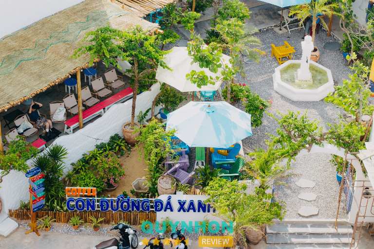 Con Đường Đá Xanh Coffee - Eo Gió 