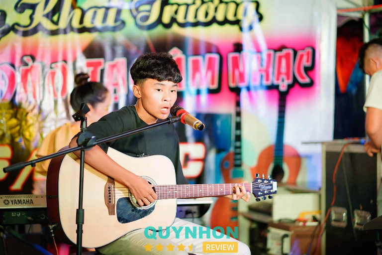 Stars Music - Khu vực 8 Tây Sơn