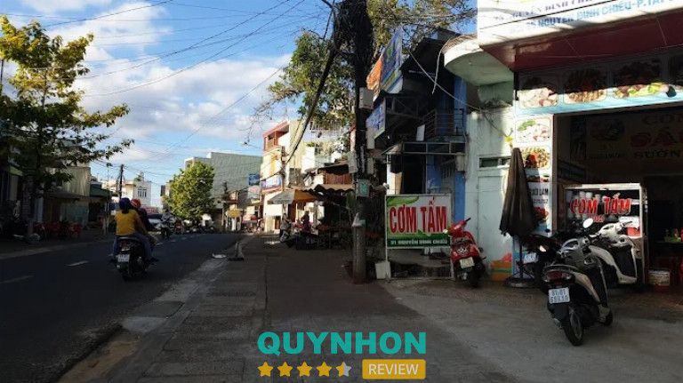 Cơm Tấm Sáu Hải - 35 Nguyễn Đình Chiểu