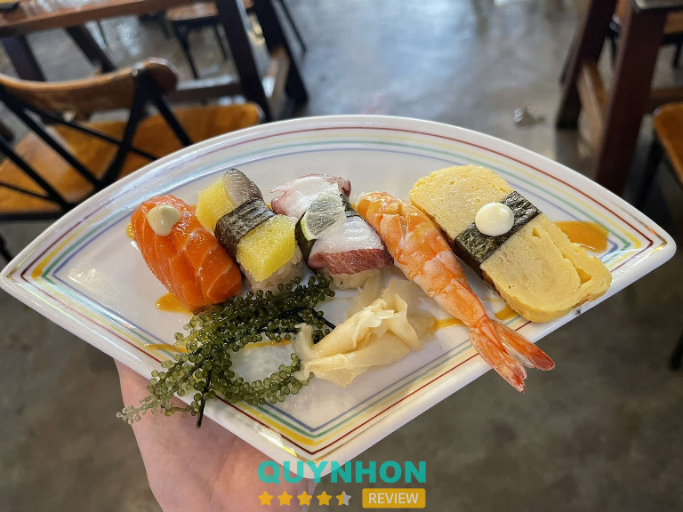 Nà Ný Sushi - 6 Hoàng Văn Thụ