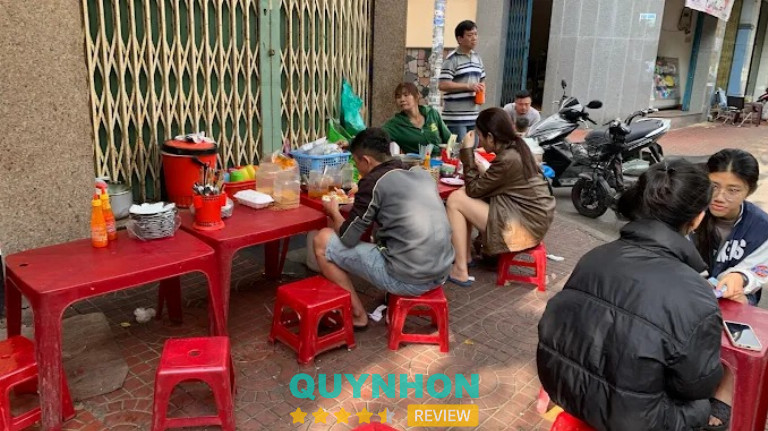 Xôi Cô Loan - 11 Hoàng Quốc Việt