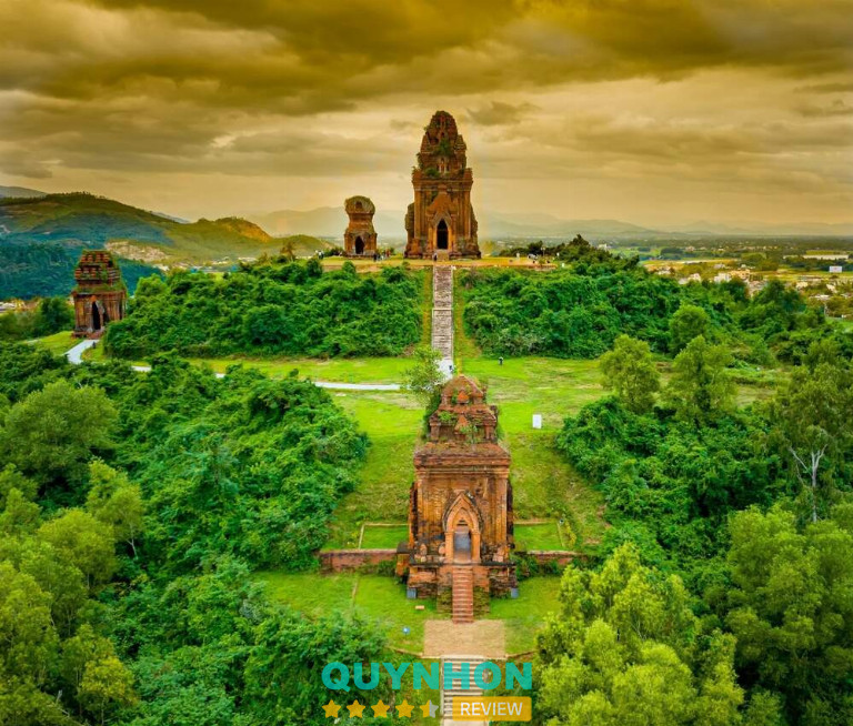 Tháp Bánh Ít Tuy Phước