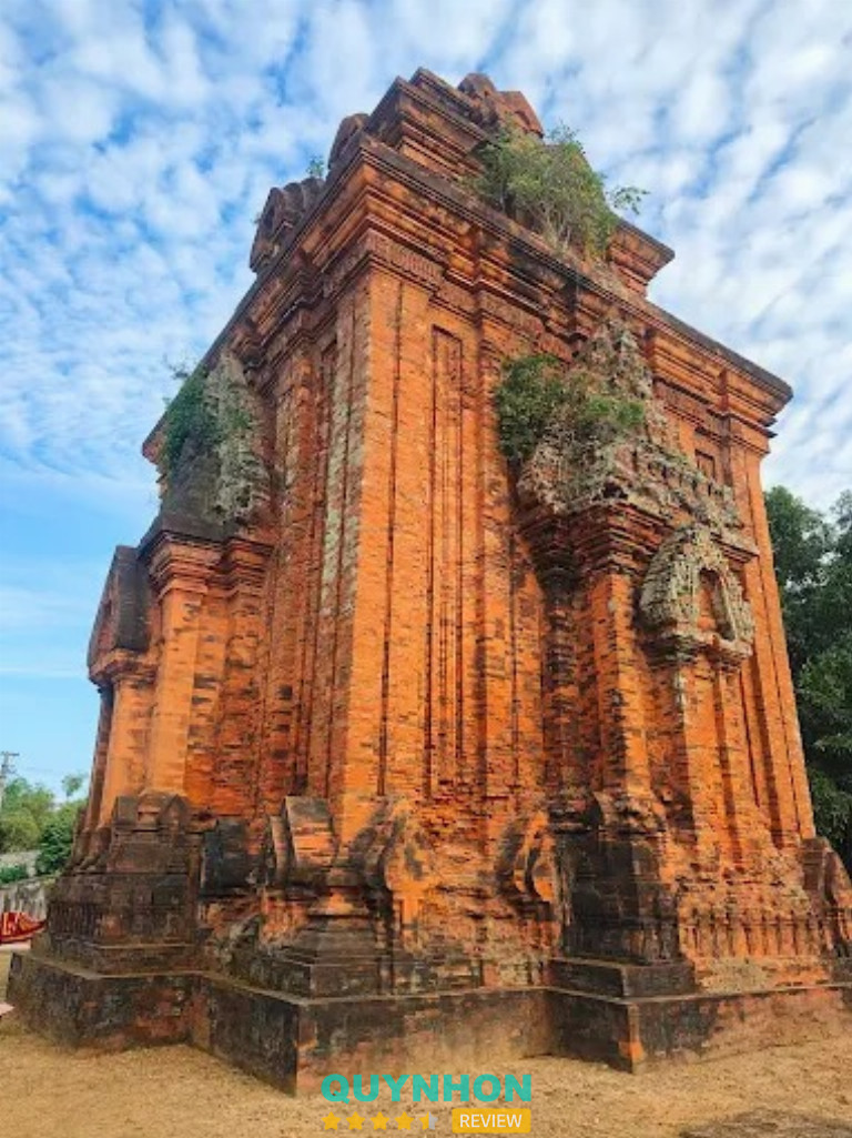 Tháp Bình Lâm - Tuy Phước Đông