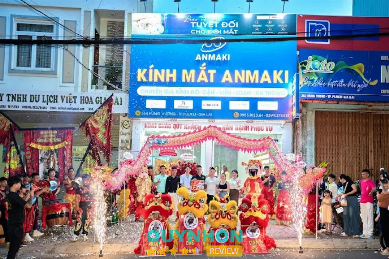 tiệm cắt kính cận ở Pleiku