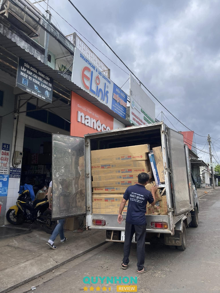 Showroom Thiết Bị Vệ Sinh Nhật Quang - Pleiku Showroom Thiết Bị Vệ Sinh Nhật Quang - Pleiku 