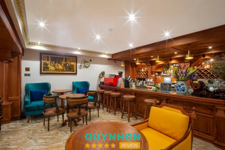 Athena Hotel Quy Nhon gây ấn tượng với phong cách boutique tinh tế, phù hợp cho những ai yêu thích không gian lưu trú có dấu ấn riêng | Nguồn: Traveloka
